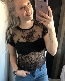 Jonge vrouw zoekt seks voor genot zonder liefde