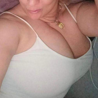 Vrouw zoekt warme man met passie
