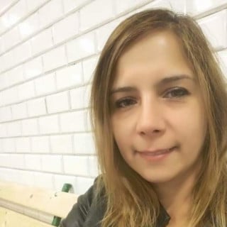 Vrouw met grote borsten zoekt geile man